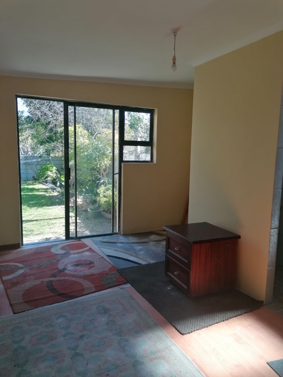 6 Bedroom Property for Sale in Rondebosch East Western Cape